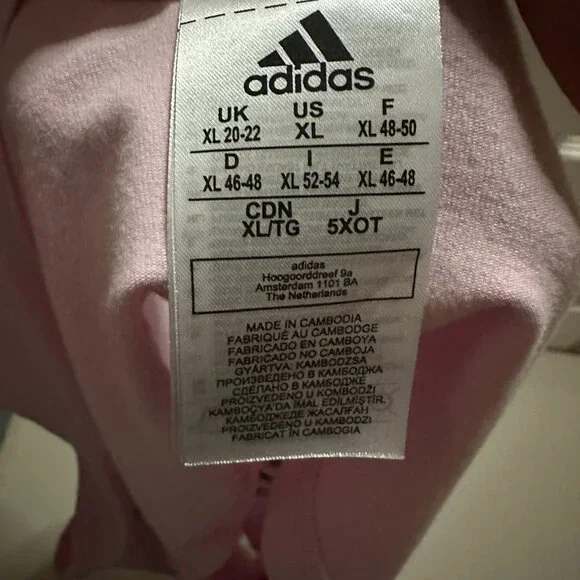 Adidas Essentials Pink Camo Crop - Picture 6 of 9